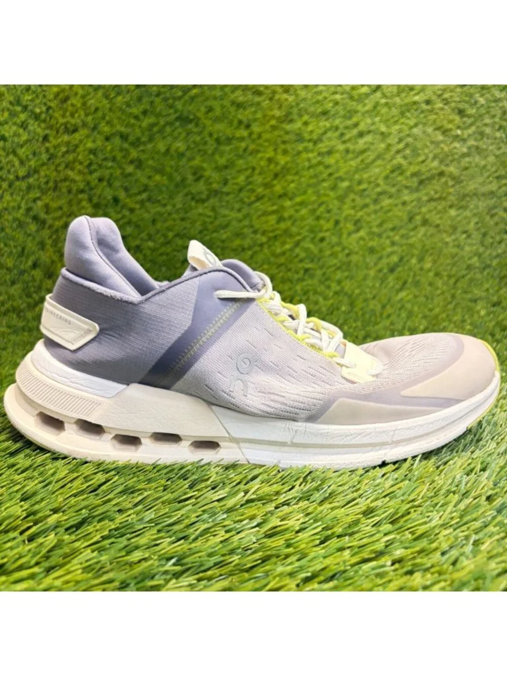 On Cloudnova Flux Womens Size 8 Purple White Athletic Running Shoes Sneakers